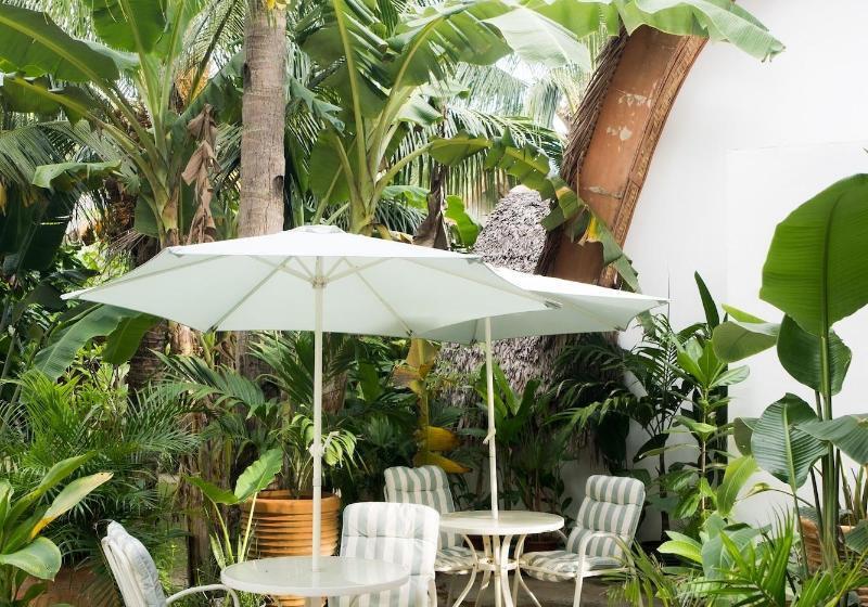 هتل Tropical Temple Siargao Resort