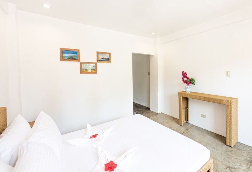 هتل Tropical Temple Siargao Resort