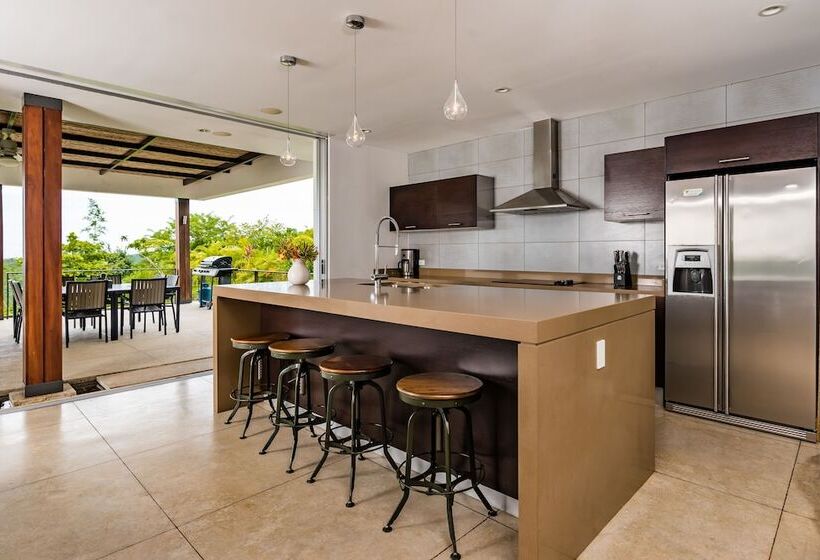 Luna Magnifica Luna 18