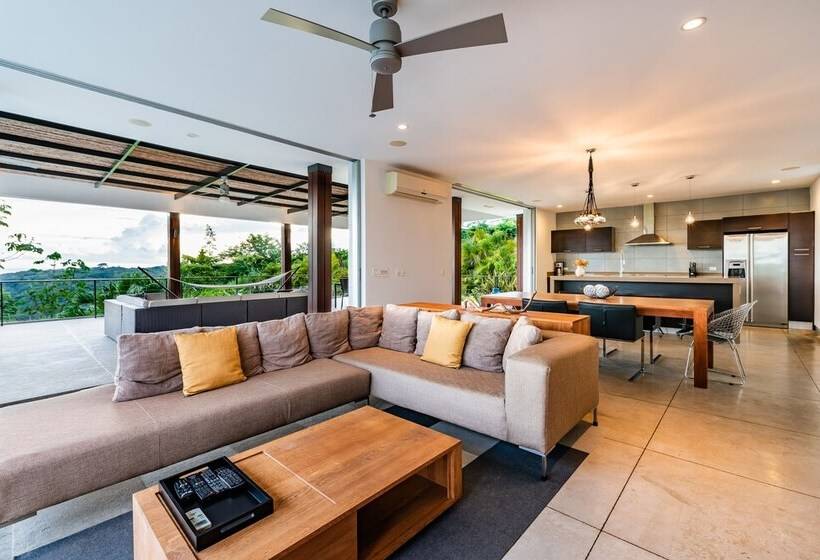 Luna Magnifica Luna 18