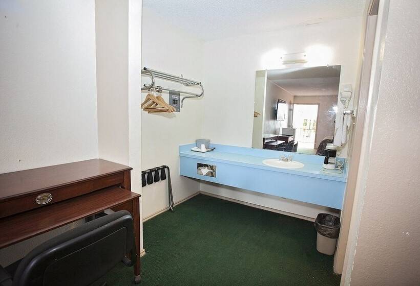 모텔 Executive Inn