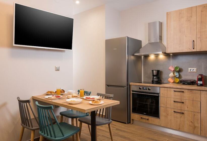 بنسيون Aequor Luxury Rooms & Apartments