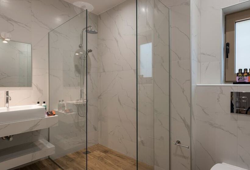 膳宿费 Aequor Luxury Rooms & Apartments