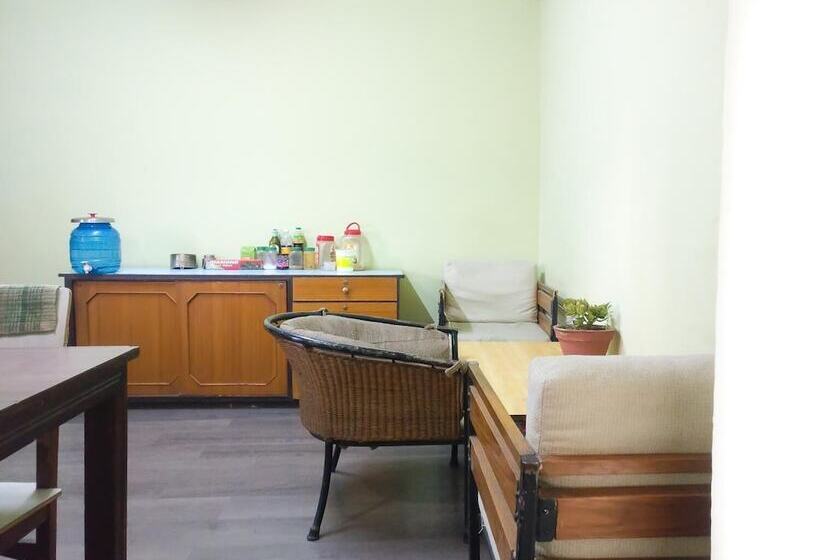 پانسیون Sun Apartment & Guest House