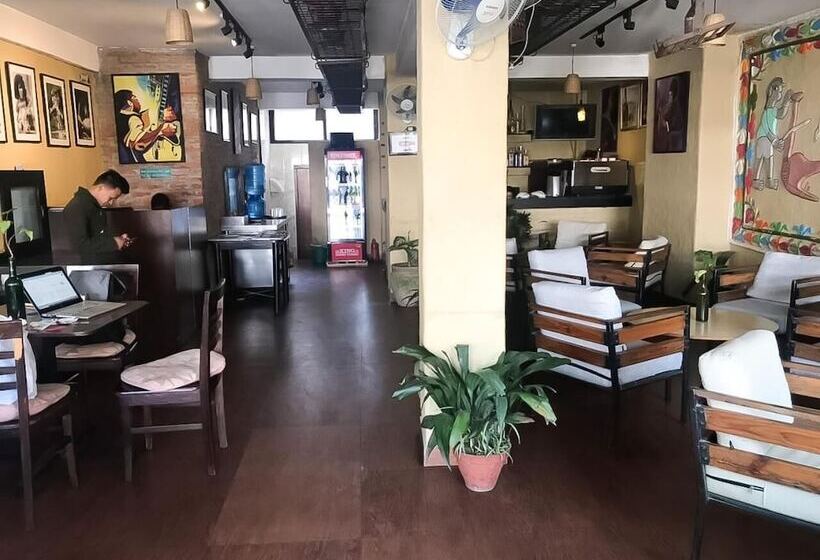 پانسیون Sun Apartment & Guest House