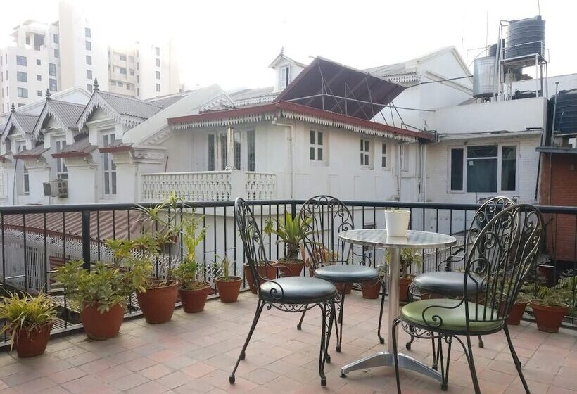 پانسیون Sun Apartment & Guest House