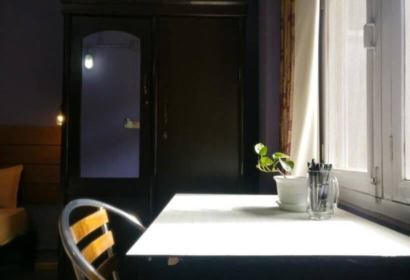 پانسیون Sun Apartment & Guest House