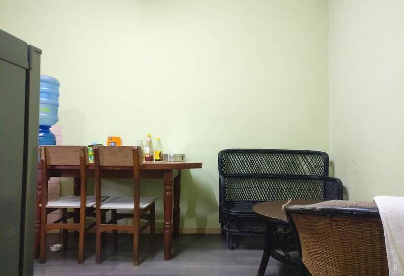 پانسیون Sun Apartment & Guest House