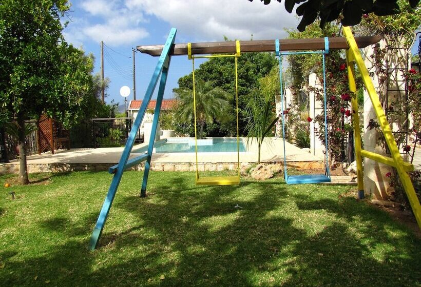 Webooking Theodora Villa