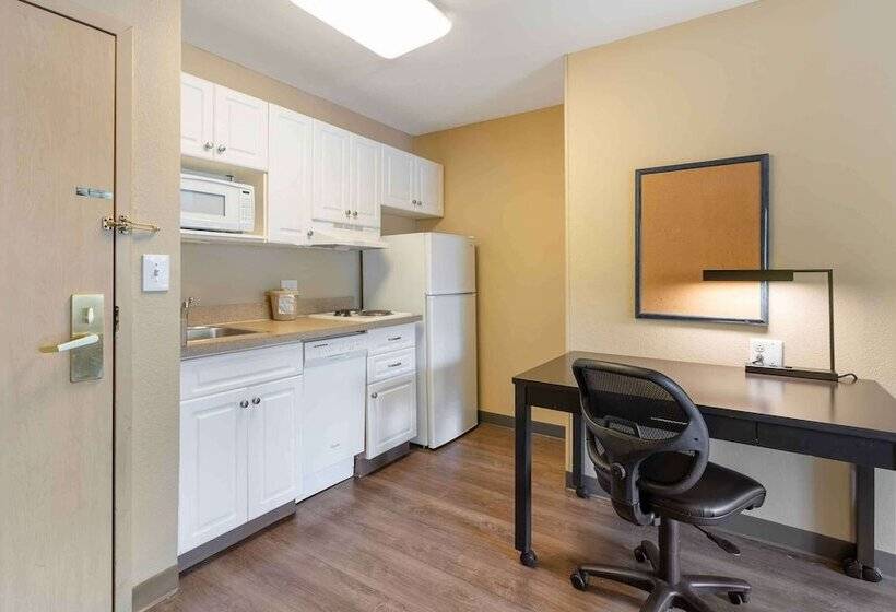 Extended Stay America Suites   Orlando   Lake Buena Vista