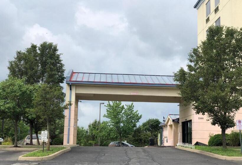 호텔 Airport Lodging Pittsburgh Airport