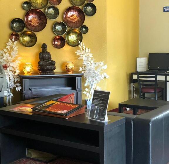 호텔 Airport Lodging Pittsburgh Airport