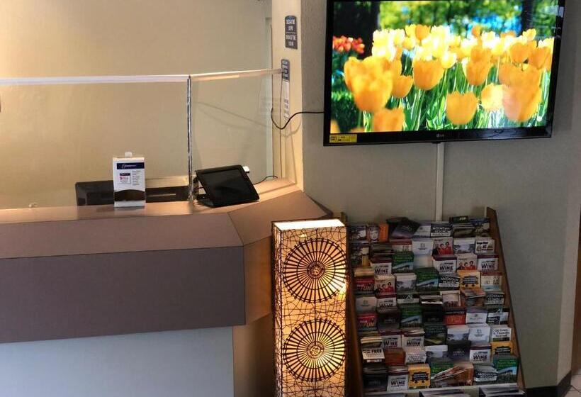 호텔 Airport Lodging Pittsburgh Airport