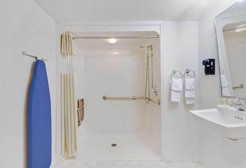 Отель Airport Lodging Pittsburgh Airport