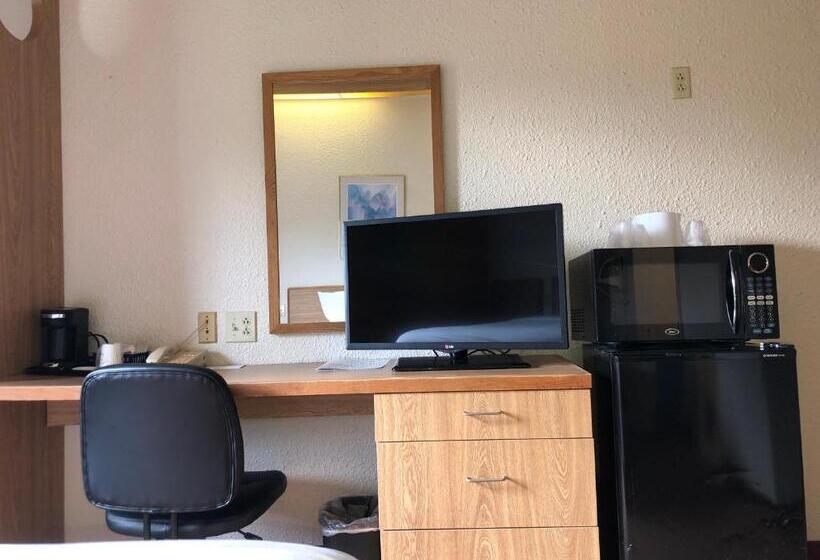 Отель Airport Lodging Pittsburgh Airport