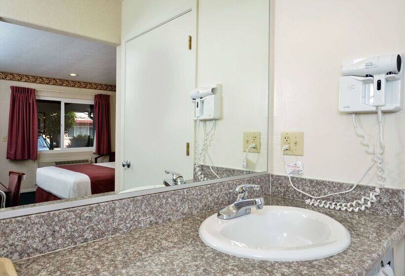 فندق Americas Best Value Inn   Sky Ranch Palo Alto