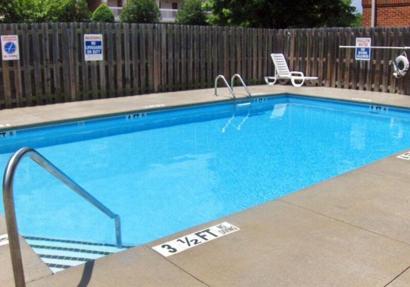 فندق Atlanta  Peachtree Corners