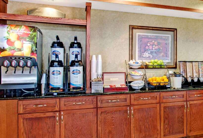 Отель Baymont By Wyndham Indianapolis West