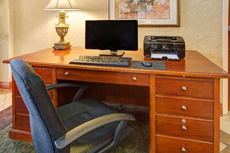 Отель Baymont By Wyndham Indianapolis West