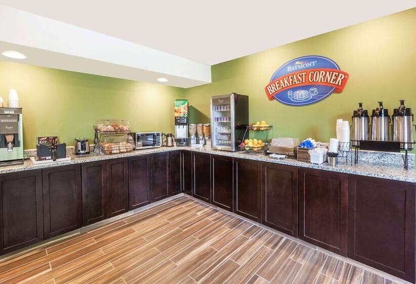 Отель Baymont By Wyndham Newark At University Of Delaware