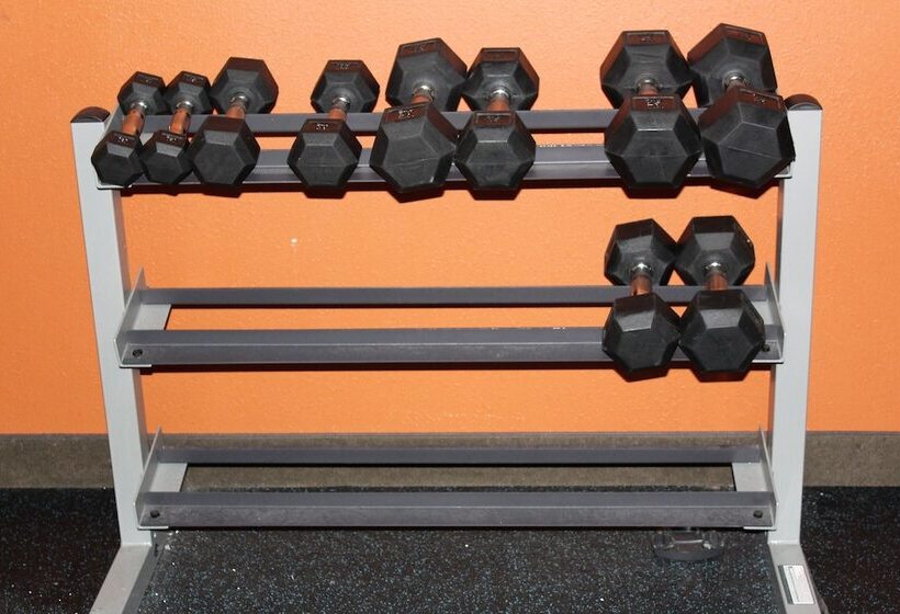 Отель Baymont By Wyndham Newark At University Of Delaware