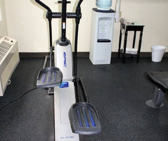 Отель Baymont By Wyndham Newark At University Of Delaware