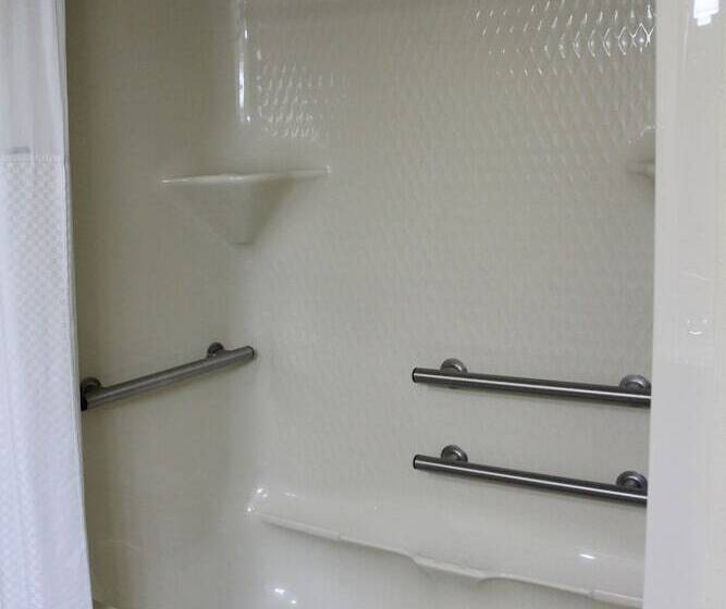 Отель Baymont By Wyndham Newark At University Of Delaware