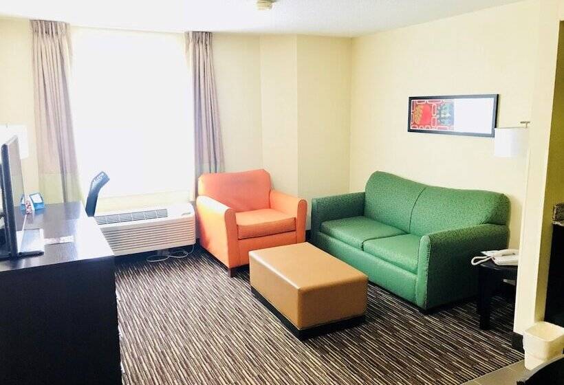 Отель Baymont By Wyndham Newark At University Of Delaware