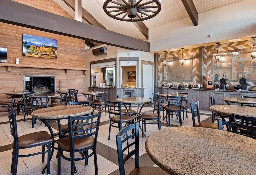 هتل Best Western Plus Silver Saddle Inn
