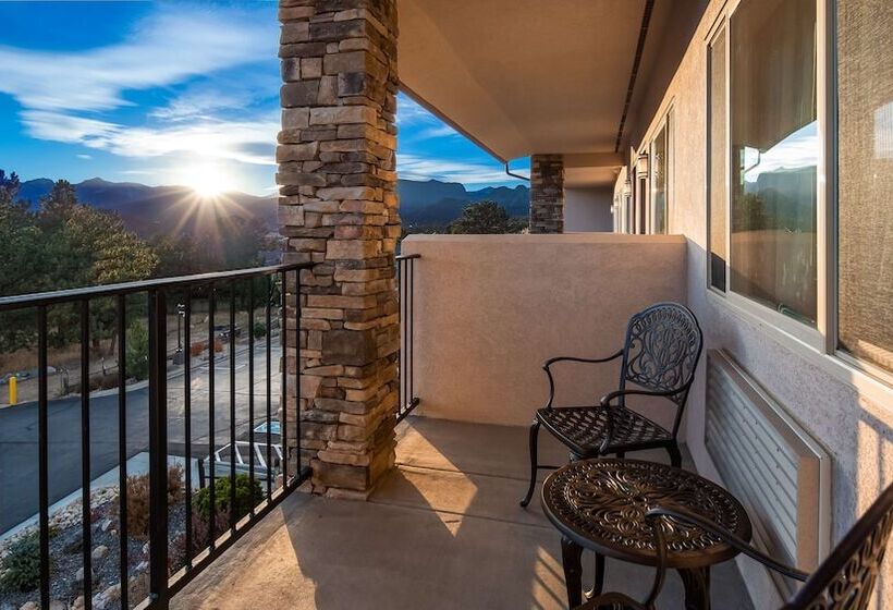 ホテル Best Western Plus Silver Saddle Inn