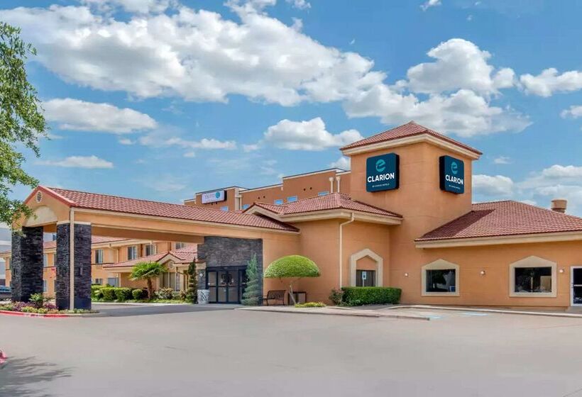 ホテル Clarion Inn & Suites Dfw North