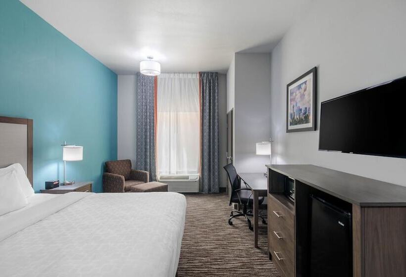 هتل Clarion Inn & Suites Dfw North