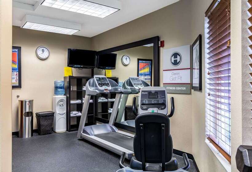 Clarion Hotel Portland International Airport