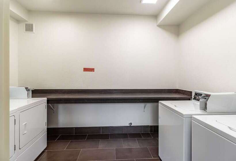 Clarion Hotel Portland International Airport