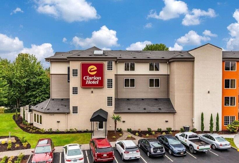 Clarion Hotel Portland International Airport