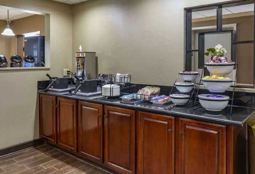 Отель Comfort Inn Greensboro  Kernersville