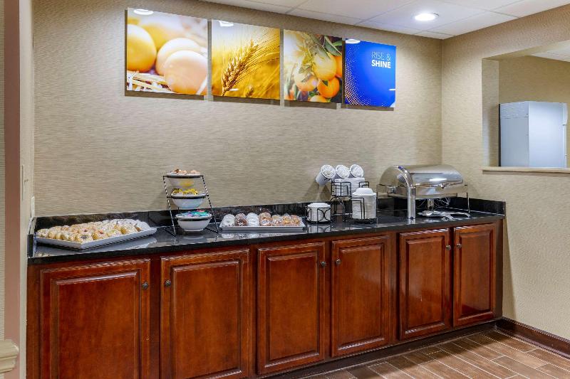 Отель Comfort Inn Greensboro  Kernersville