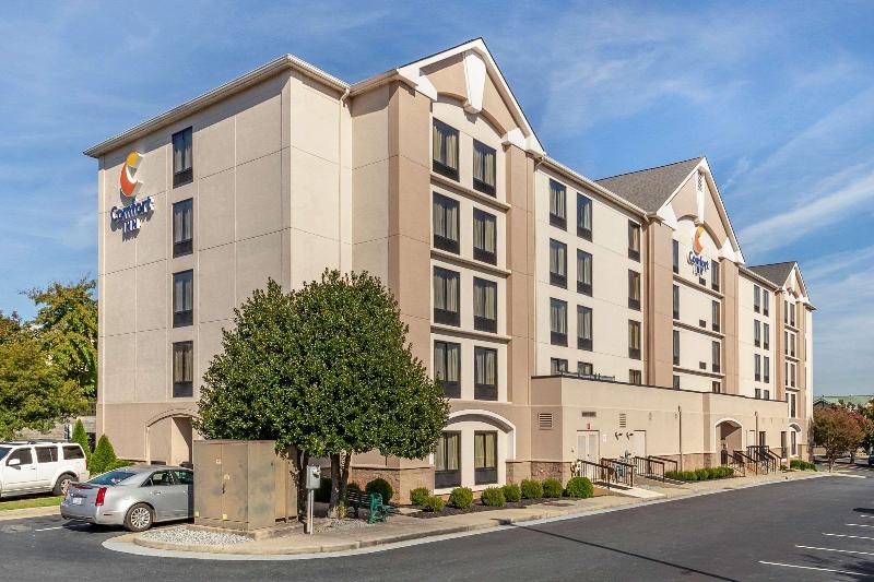 هتل Comfort Inn Greensboro  Kernersville