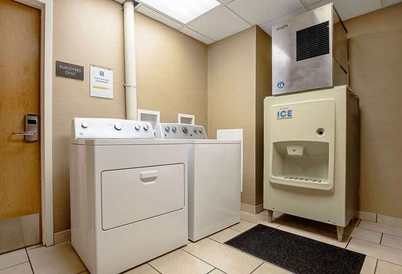 فندق Comfort Inn Indianapolis North  Carmel