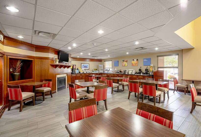 فندق Comfort Inn Indianapolis North  Carmel