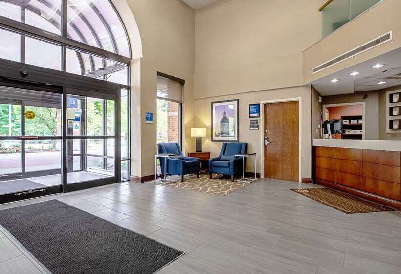 فندق Comfort Inn Indianapolis North  Carmel