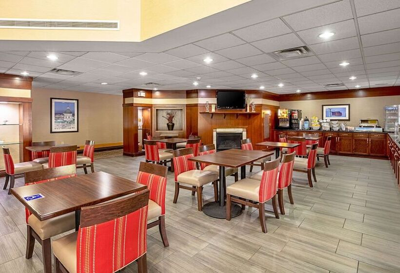 فندق Comfort Inn Indianapolis North  Carmel
