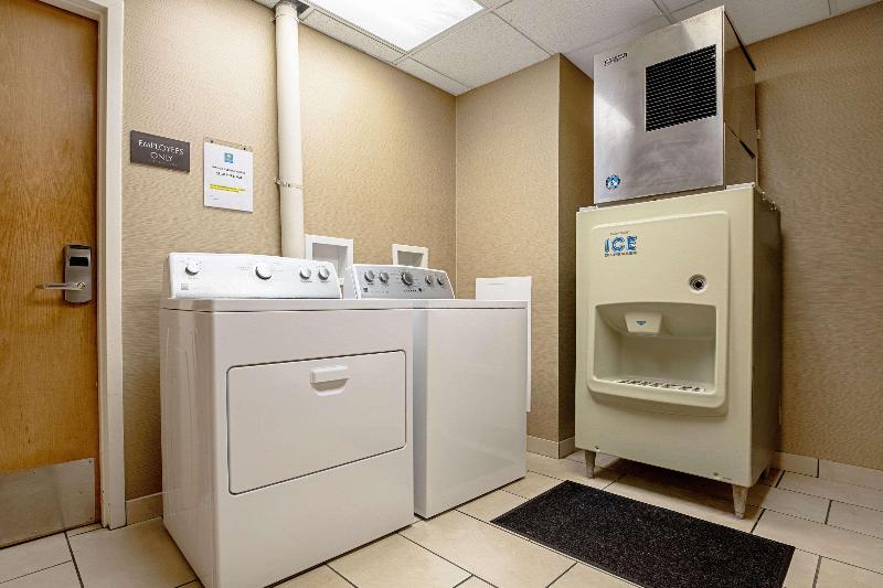 فندق Comfort Inn Indianapolis North  Carmel