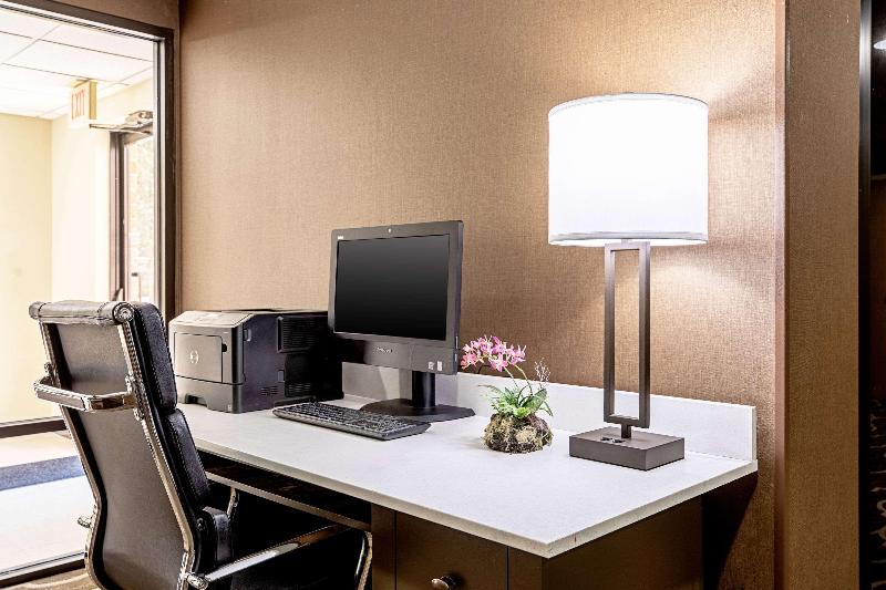 فندق Comfort Inn Indianapolis North  Carmel