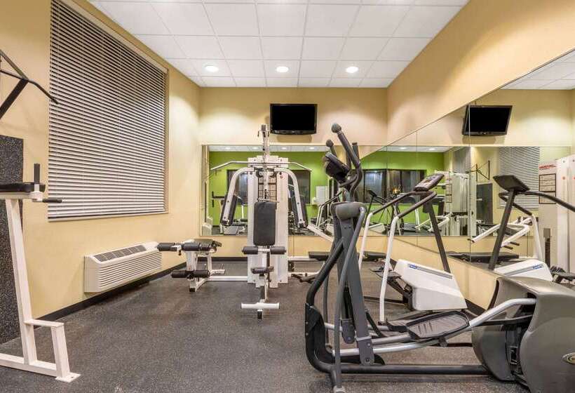 בית מלון כפרי Days Inn By Wyndham Eagan Minnesota Near Mall Of America