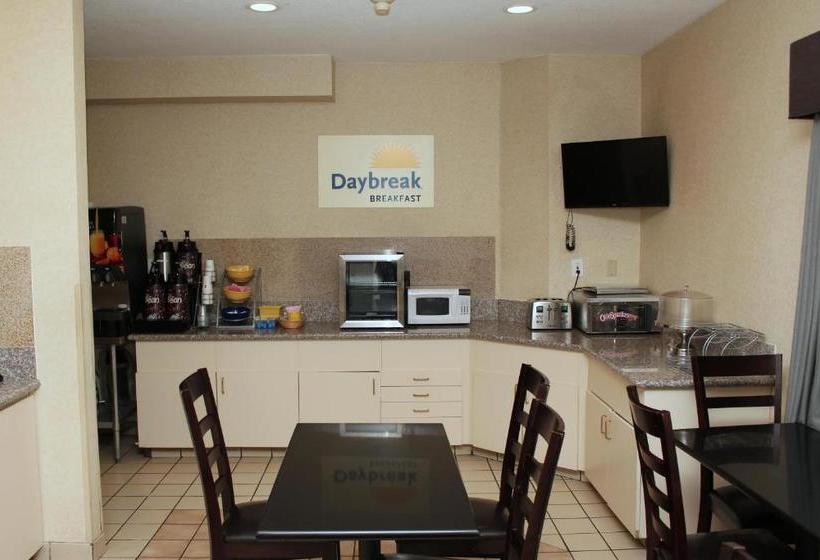 Отель Surestay Plus By Best Western Portland East