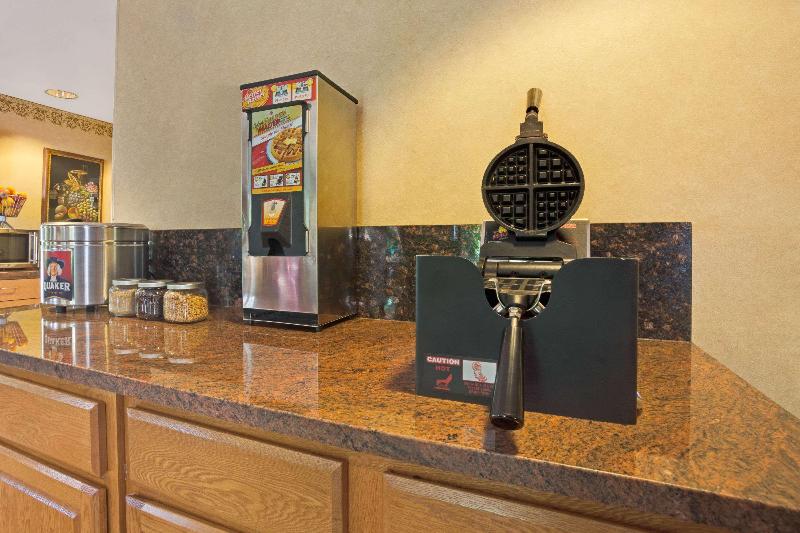 ホテル Fairbridge Inn Express Tukwila