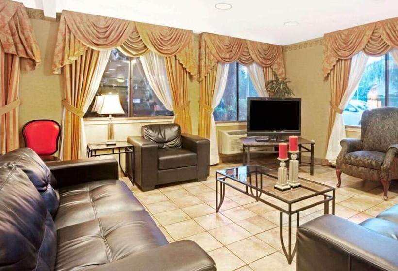 ホテル Fairbridge Inn Express Tukwila