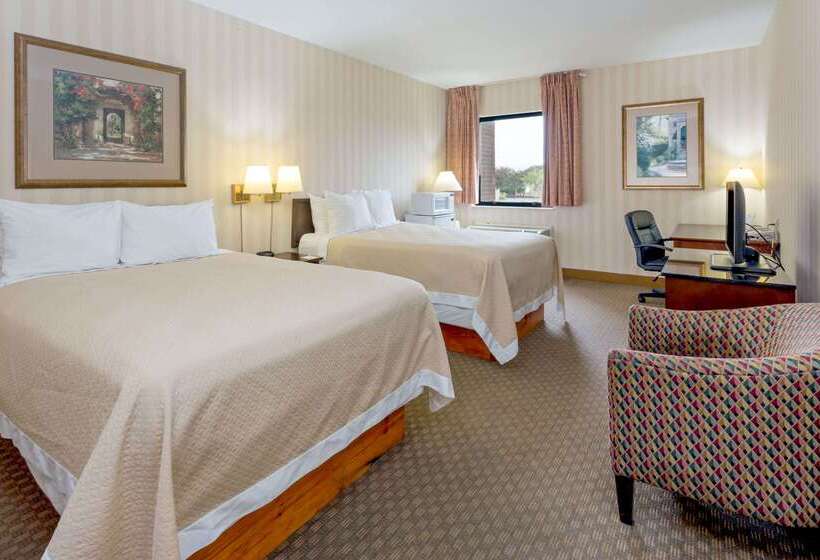 فندق Days Inn & Suites By Wyndham Northwest Indianapolis