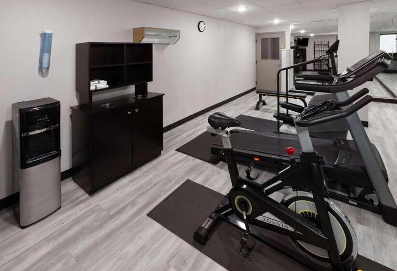 فندق Days Inn & Suites By Wyndham Northwest Indianapolis